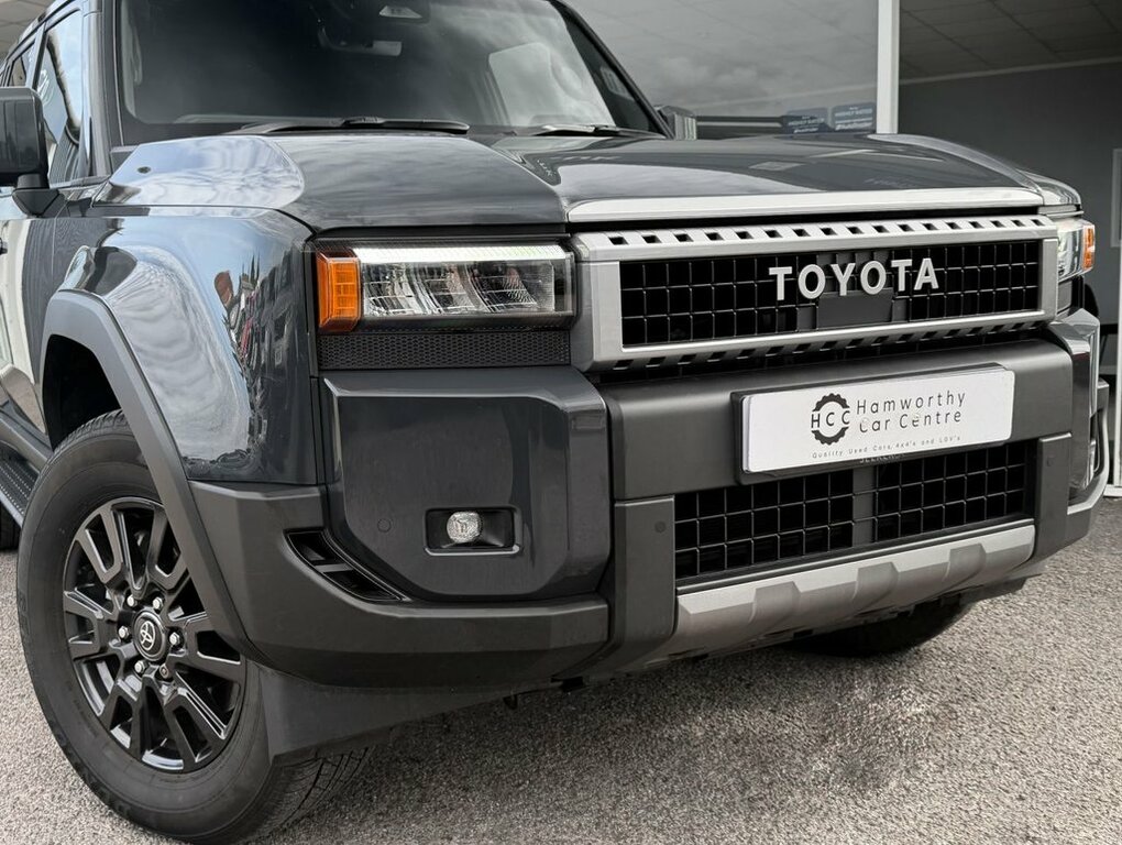 Toyota Land Cruiser Invincible D Grey #62