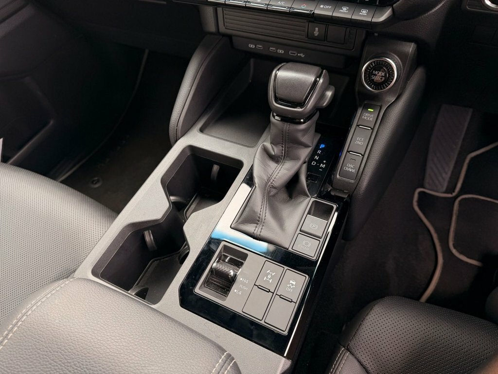 Toyota Land Cruiser Invincible D Grey #13