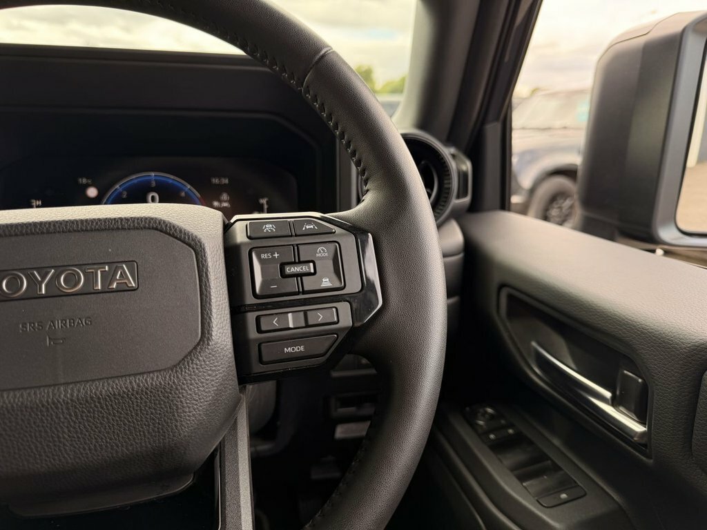 Toyota Land Cruiser Invincible D Grey #32