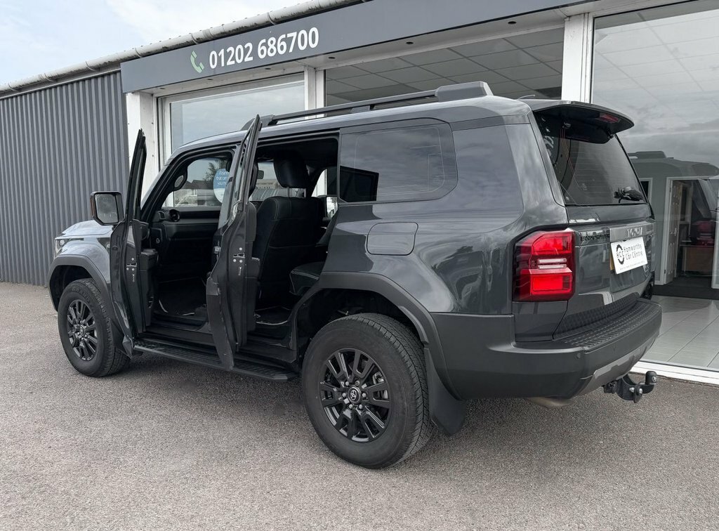 Toyota Land Cruiser Invincible D Grey #19