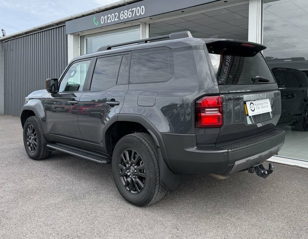 Toyota Land Cruiser Invincible D Grey #7