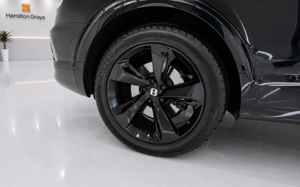 Bentley Bentayga Diesel Black #5