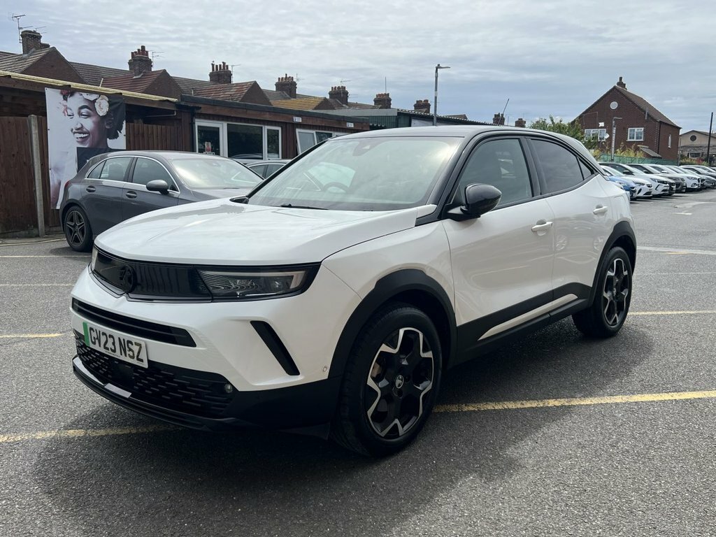 Vauxhall Mokka-e Suv GV23NSZ White #4