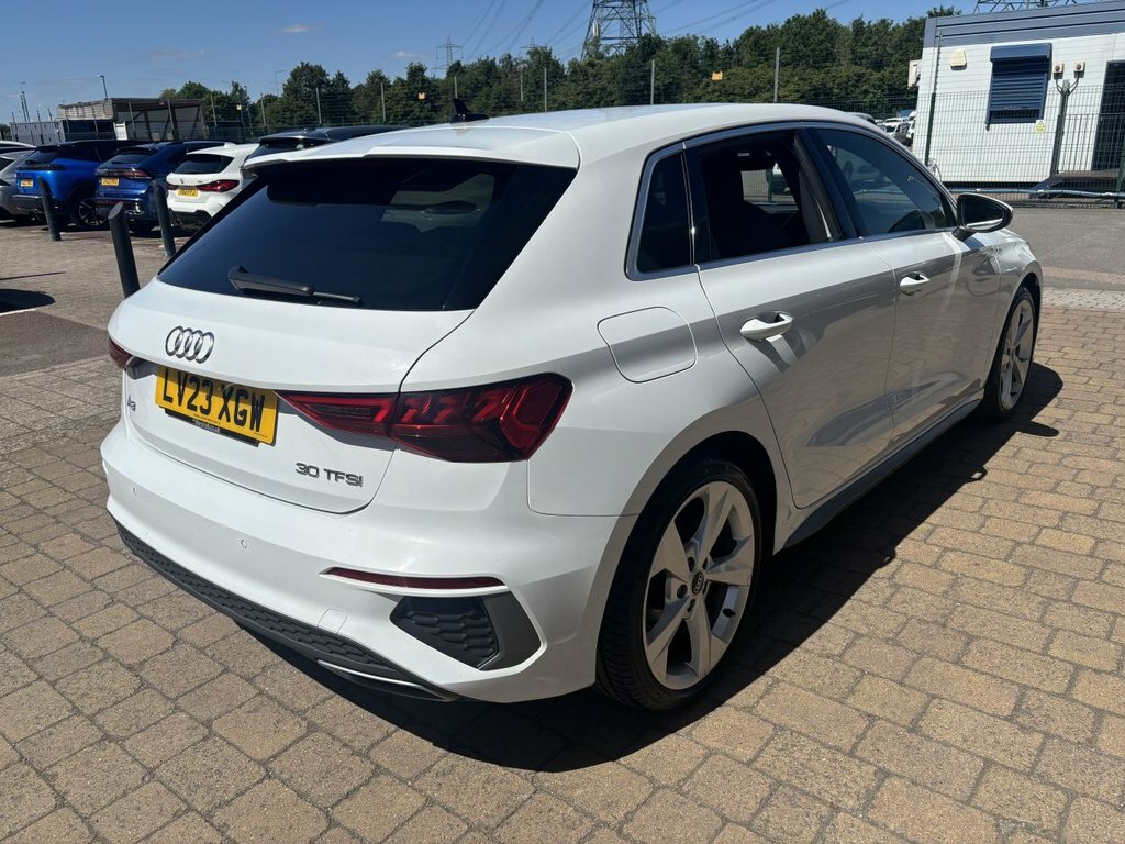 Audi A3 1L S Line LV23XGW White #5