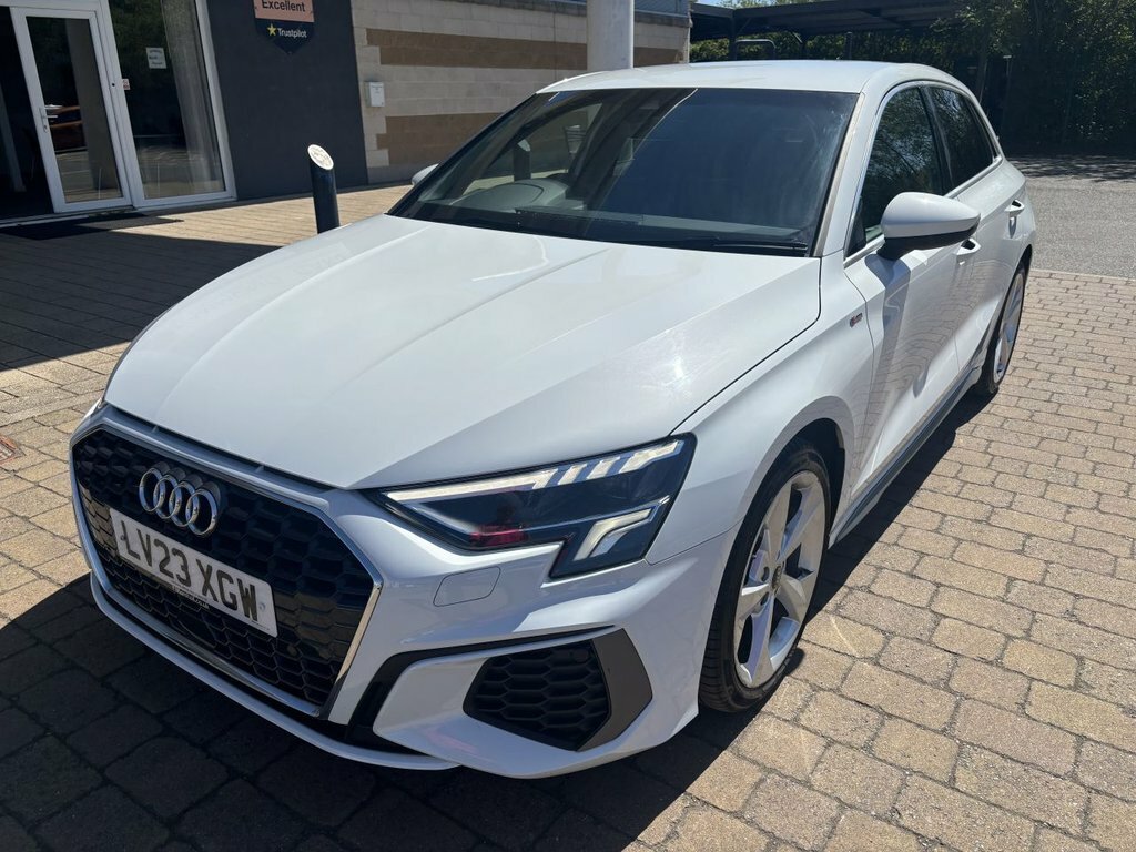 Audi A3 1L S Line LV23XGW White #4