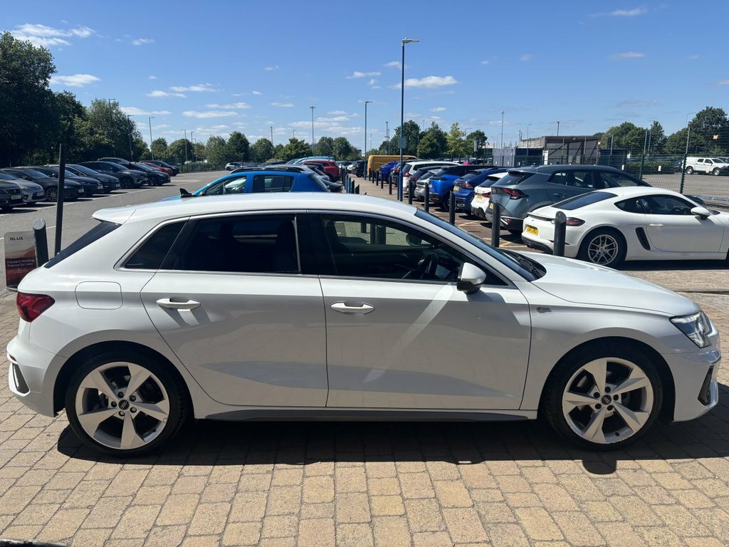 Audi A3 1L S Line LV23XGW White #6
