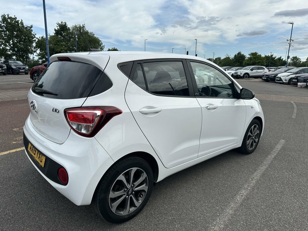 Hyundai I10 1L Play White #6