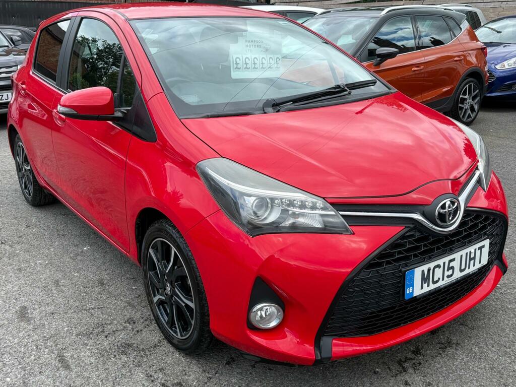 Toyota Yaris Sport Red