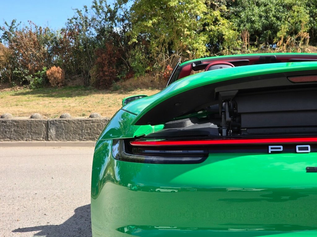 Porsche 911 992 Turbo S Pdk Euro 6 Green #64