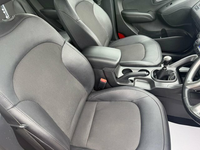 Hyundai Ix35 1.7 Crdi Se Suv Euro 5 115 Ps Black #6