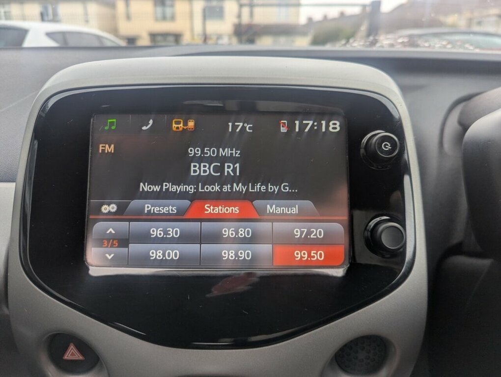 Toyota Aygo 1L X-play Grey #6