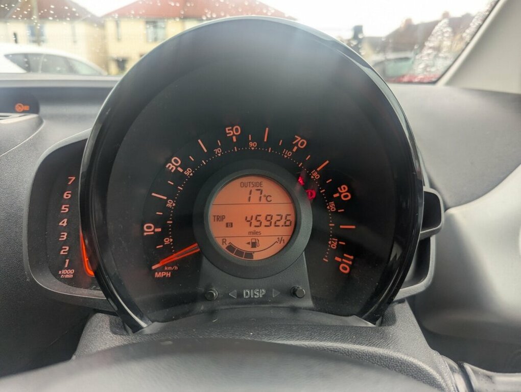 Toyota Aygo 1L X-play Grey #5