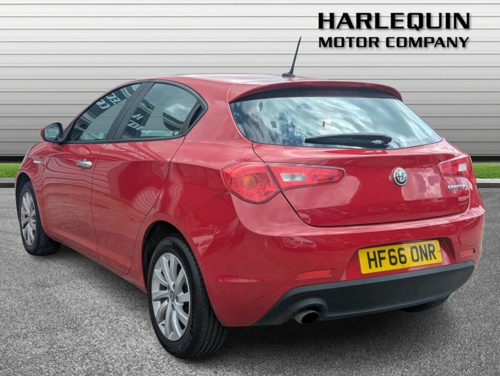 Alfa Romeo Giulietta 1.4L Giulietta Red #2