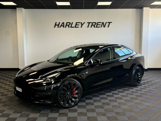 Tesla Model 3 Dual Motor Performance Saloon GJ73RXB Red #4
