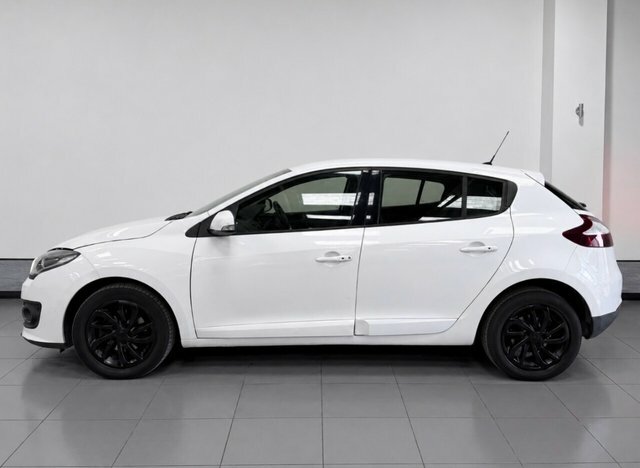 Renault Megane 1.5 Dci Energy Dynamique Tomtom Hatchback Dies White #4