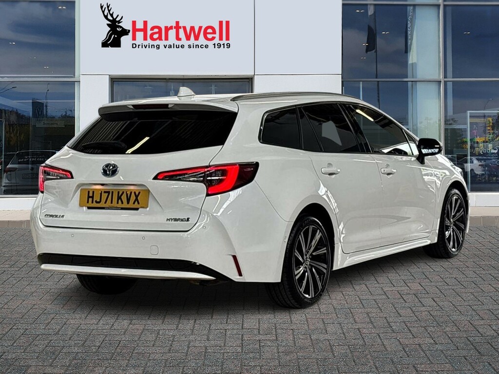 Toyota Corolla 1.8 Vvt-h Gpf Design Touring Sports Hyb White #5