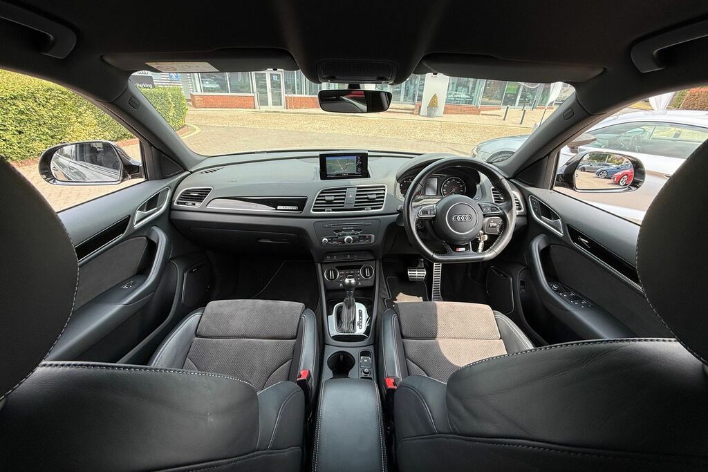 Audi Q3 Black Edition Black #3
