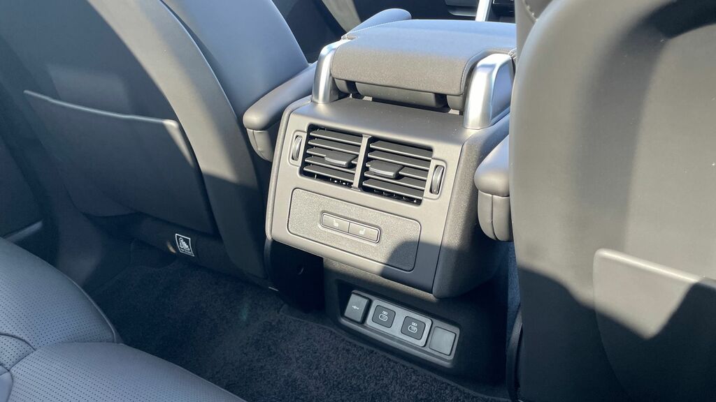 Land Rover Discovery 2026 26 Brand Grey #18