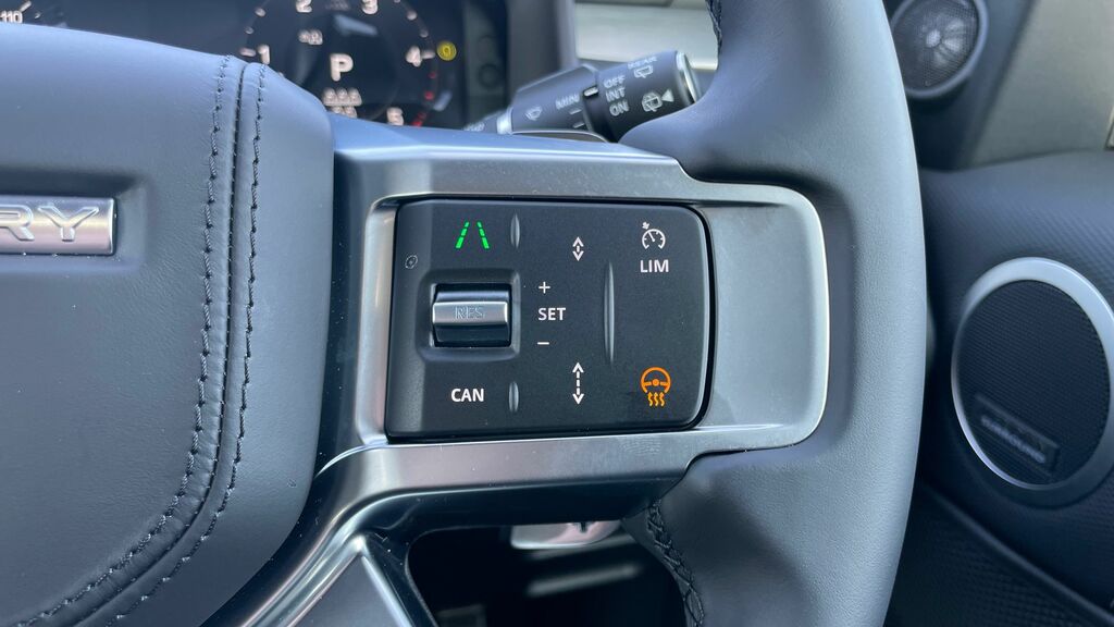 Land Rover Discovery 2026 26 Brand Grey #33