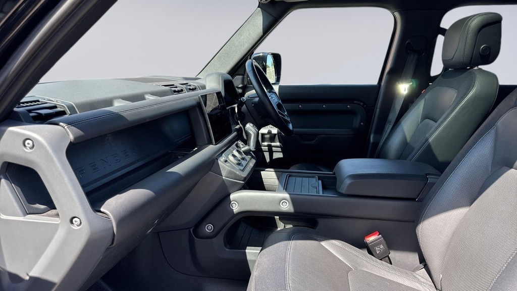 Land Rover Defender 110 D250 X-dynamic Hse Santorini Black Black #3