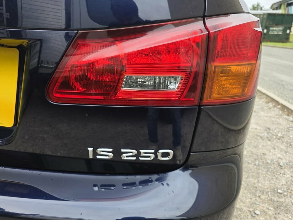 Lexus IS 2.2 220Td Sport Saloon 195 Gkm Black #92