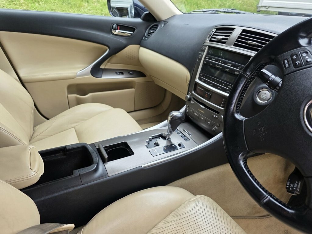 Lexus IS 2.2 220Td Sport Saloon 195 Gkm Black #73