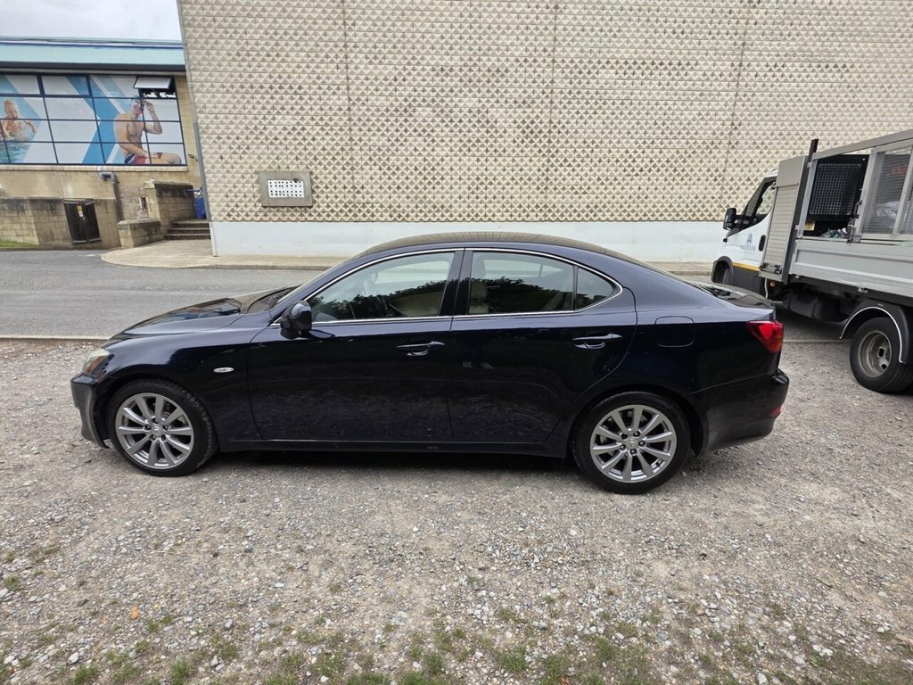 Lexus IS 2.2 220Td Sport Saloon 195 Gkm Black #8