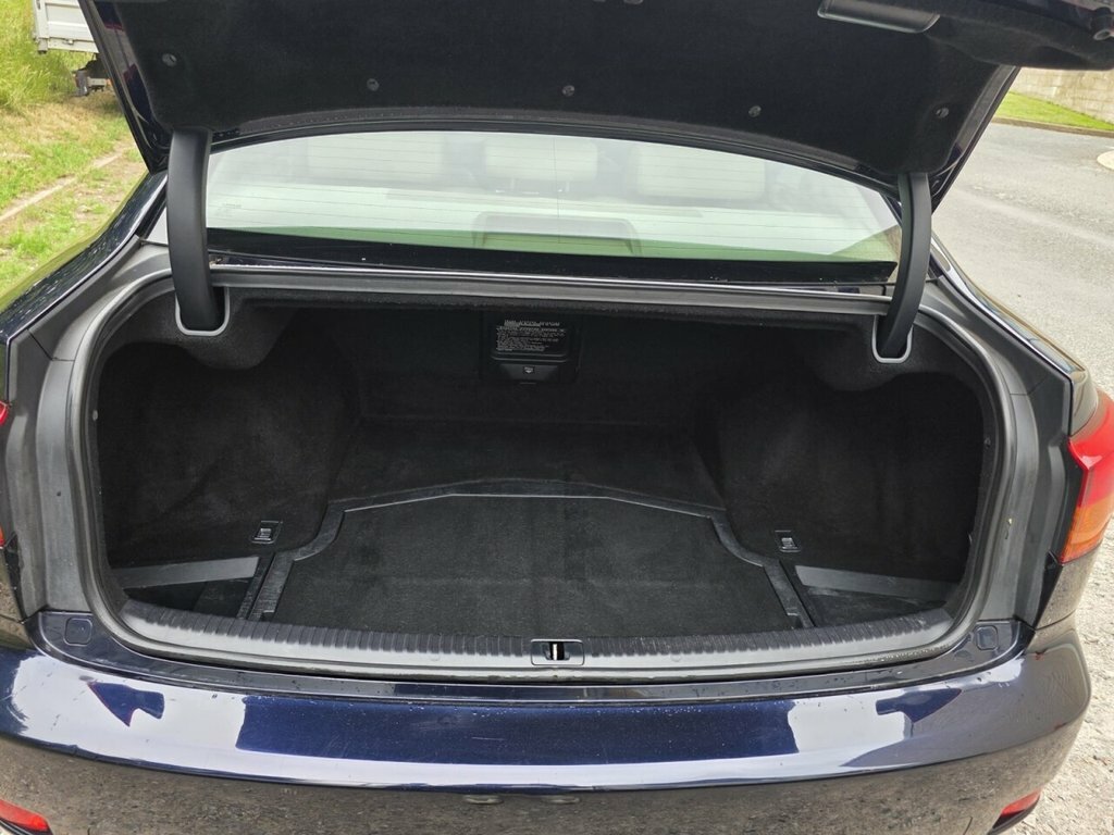 Lexus IS 2.2 220Td Sport Saloon 195 Gkm Black #68