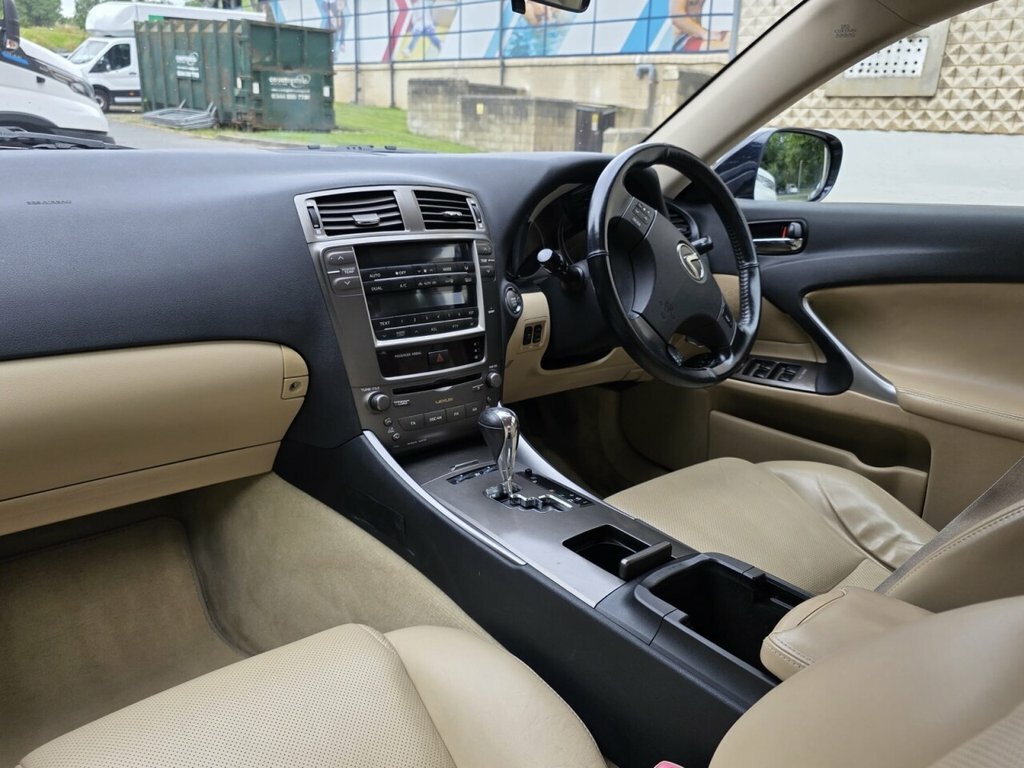 Lexus IS 2.2 220Td Sport Saloon 195 Gkm Black #90