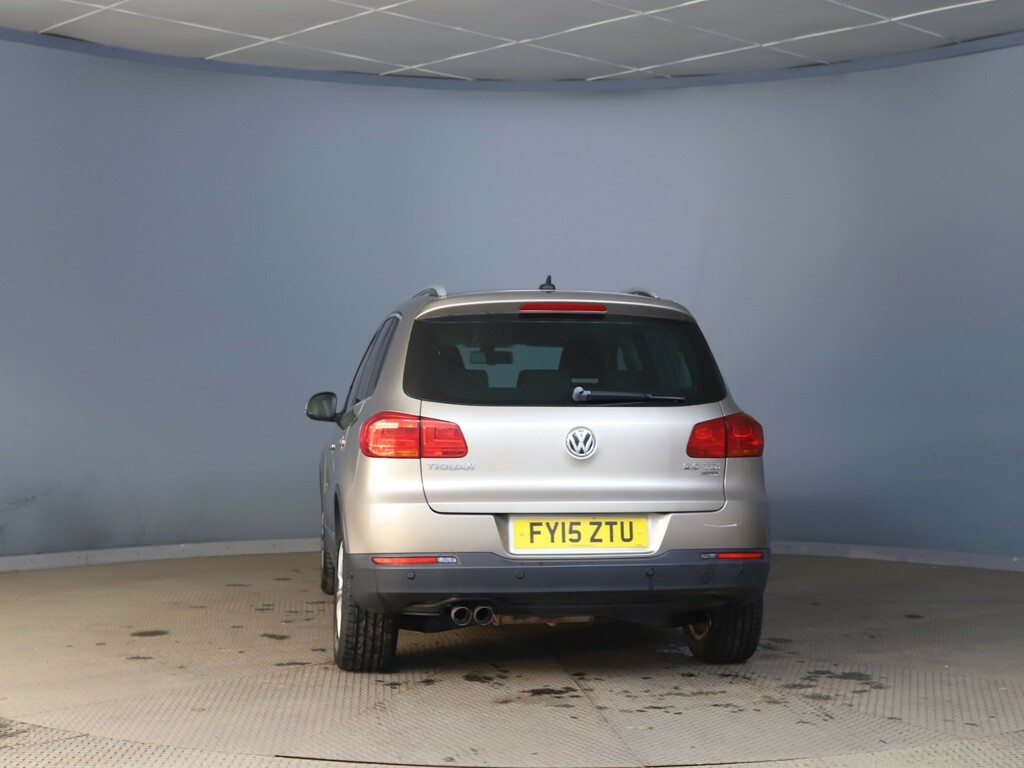 Volkswagen Tiguan 2.0 Tdi Bluemotion Tech Match Beige #4