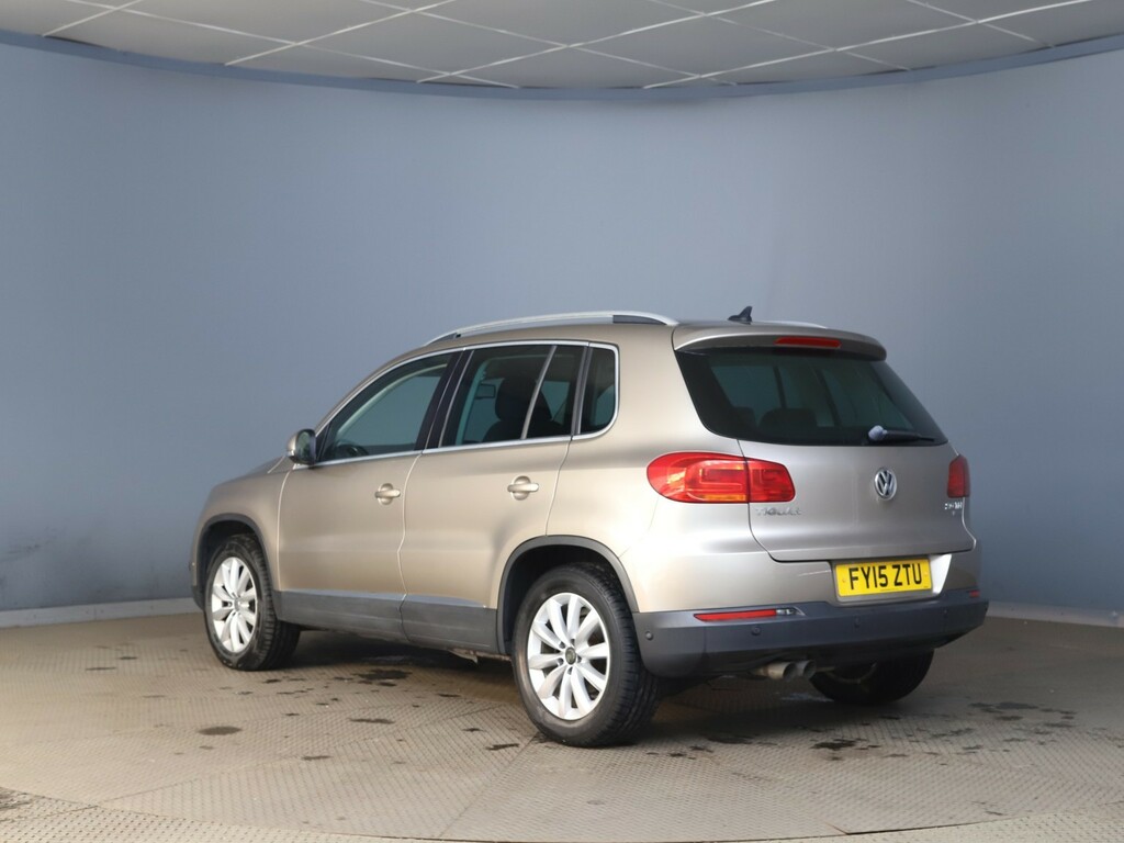 Volkswagen Tiguan 2.0 Tdi Bluemotion Tech Match Beige #3
