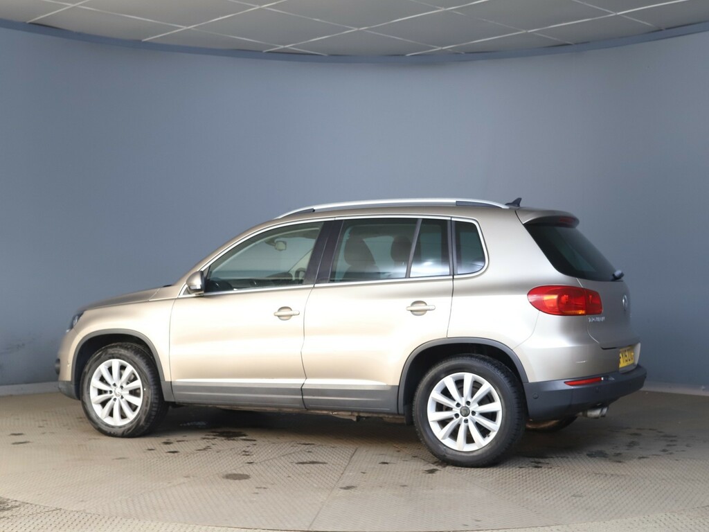 Volkswagen Tiguan 2.0 Tdi Bluemotion Tech Match Beige #2