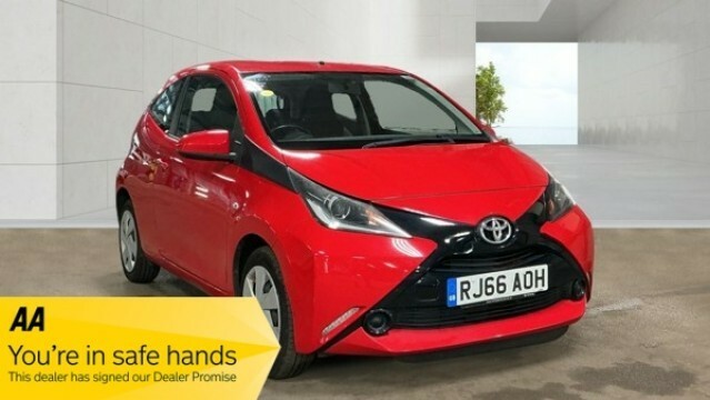 Toyota Aygo 1.0 Vvt-i X-play Red
