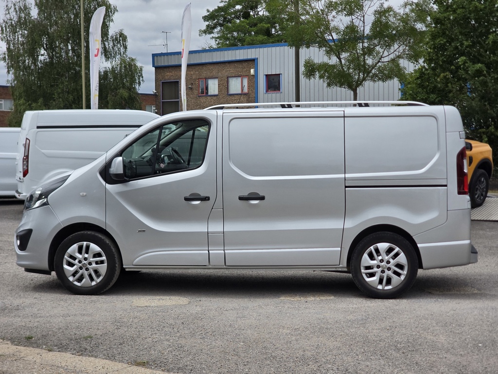 Vauxhall Vivaro 2700 1.6Cdti Biturbo 145Ps H1 Ltd Edition Nav Van Silver #6