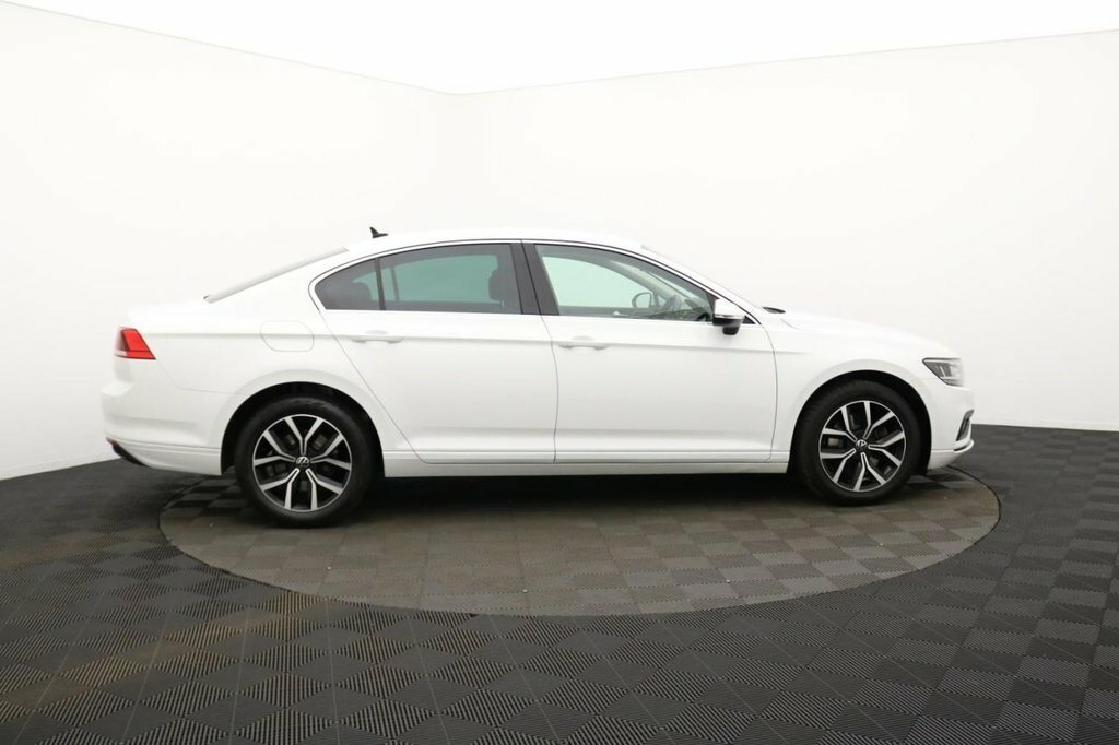 Volkswagen Passat 1.5L Sel White #2
