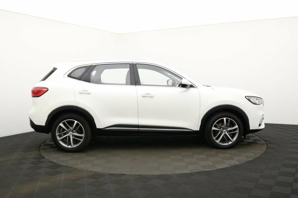 MG HS 1.5L Exclusive White #2