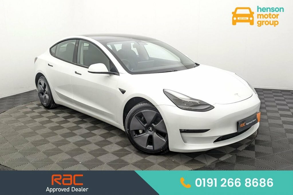 Tesla Model 3 Saloon White