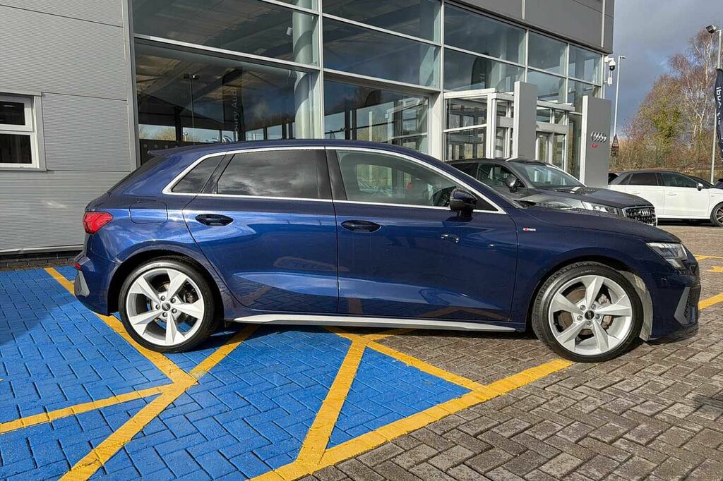 Audi A3 S Line 35 Tfsi 150 Ps S Tronic GJ23OKV Blue #4