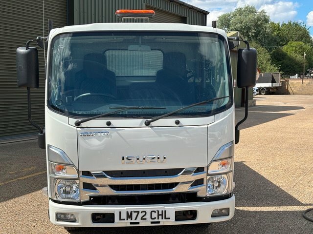 Isuzu N35.125 Twin Wheel Tipper Swb, Euro 6 White #2