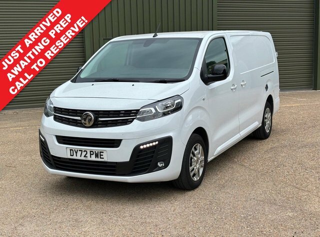 Vauxhall Vivaro 1.5 Turbo D 2900 Sportive Panel Van 6Dr Man White
