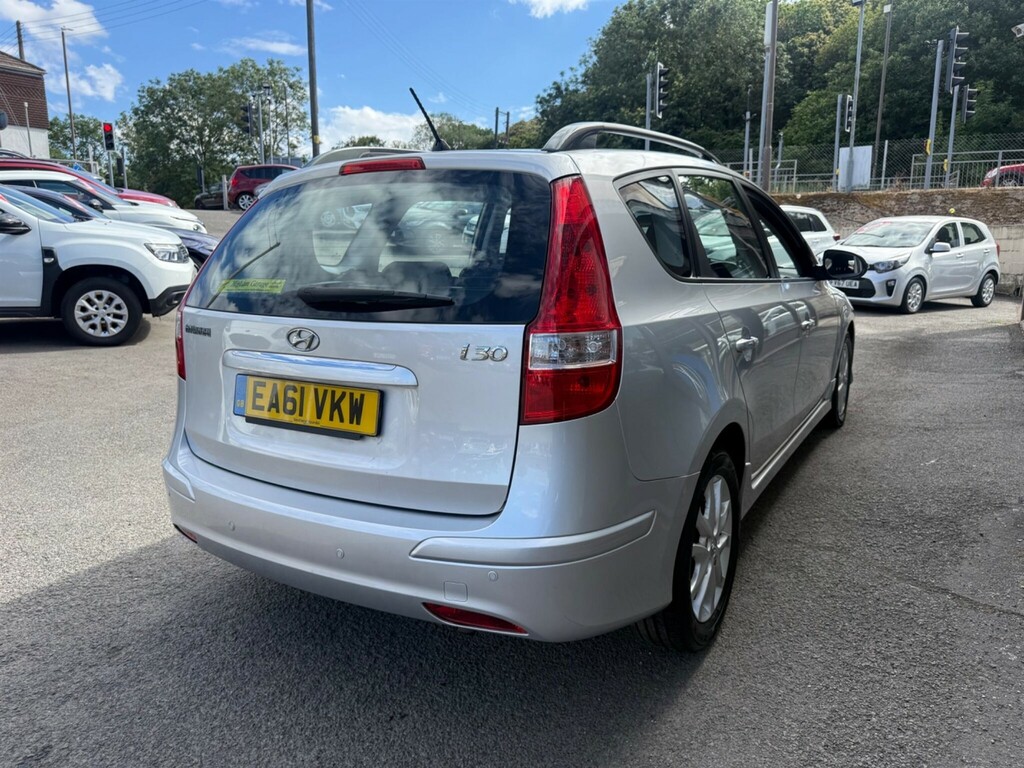 Hyundai I30 1.6 Comfort Euro 5 Silver #5