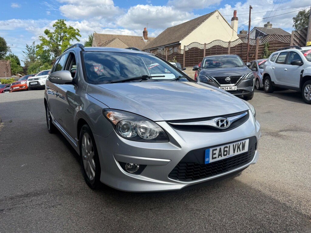 Hyundai I30 1.6 Comfort Euro 5 Silver #3