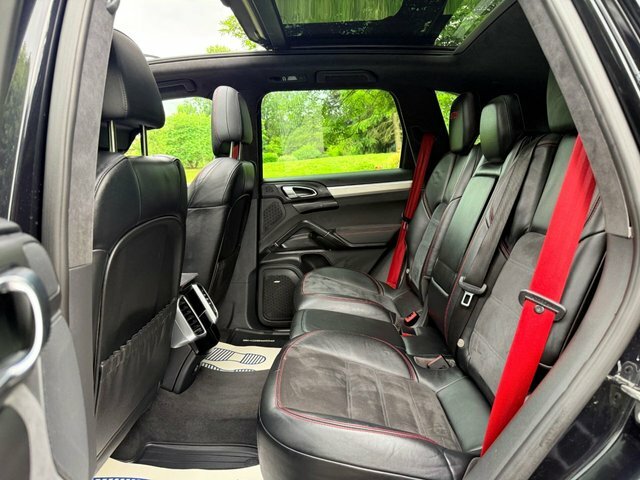 Porsche Cayenne 3.0 V6 E-hybrid S, Pan Roofair Suspension Black #40