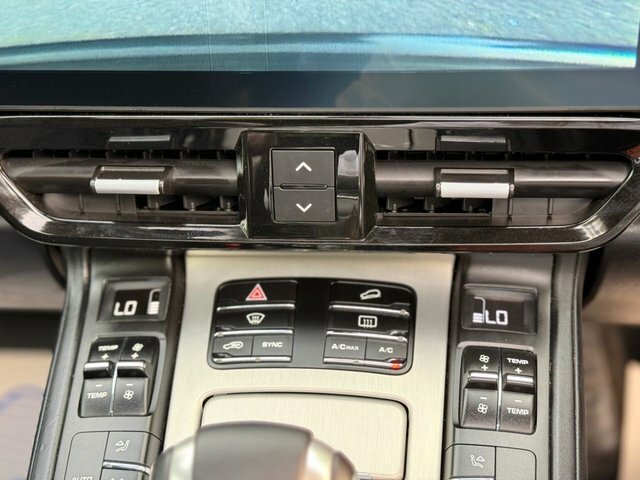 Porsche Cayenne 3.0 V6 E-hybrid S, Pan Roofair Suspension Black #35