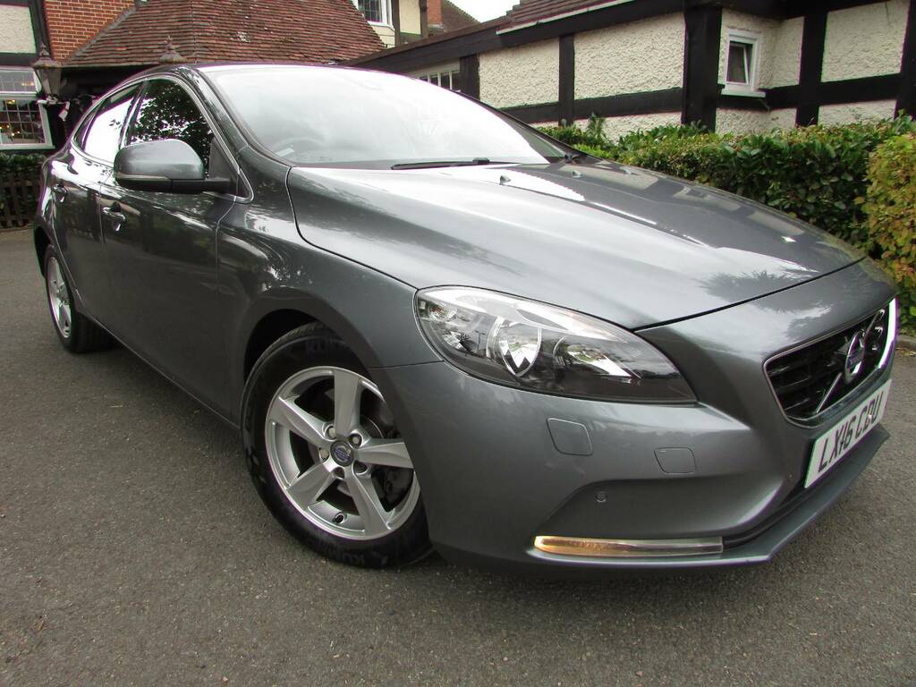 Volvo V40 T2 122 Se Grey
