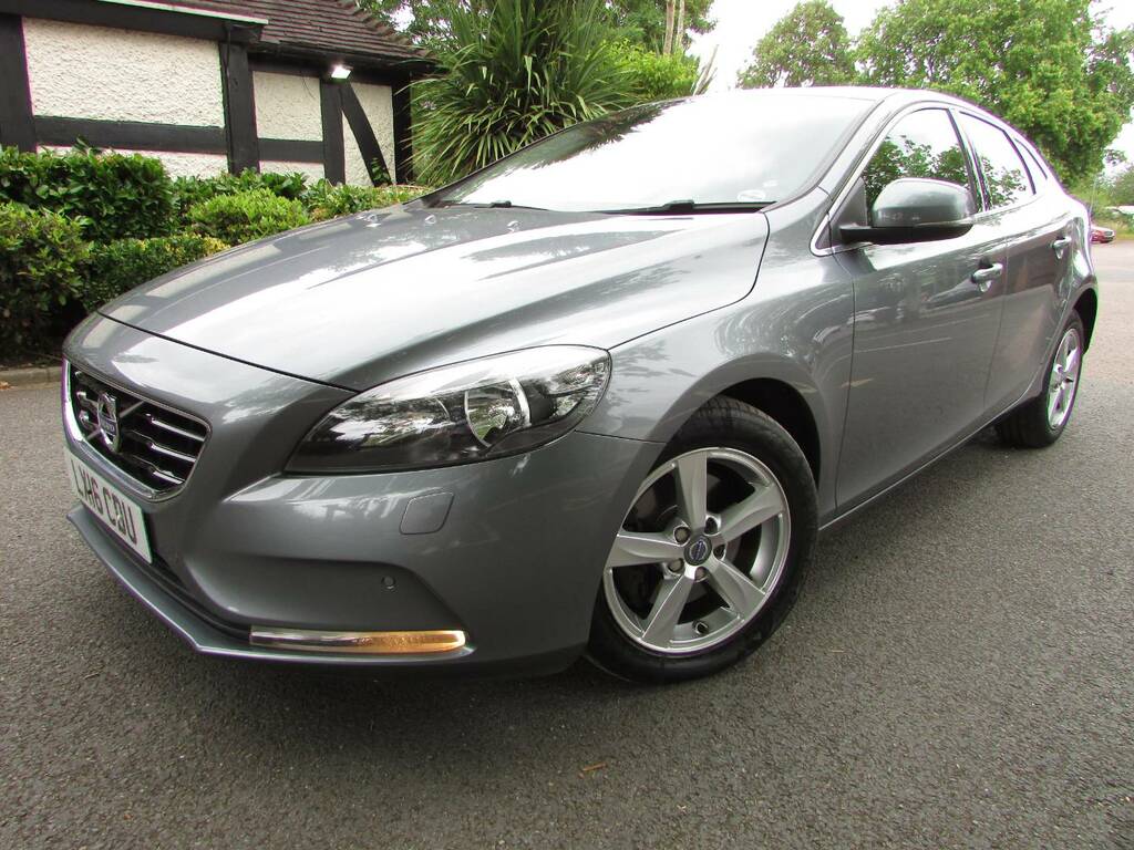 Volvo V40 T2 122 Se Grey #3