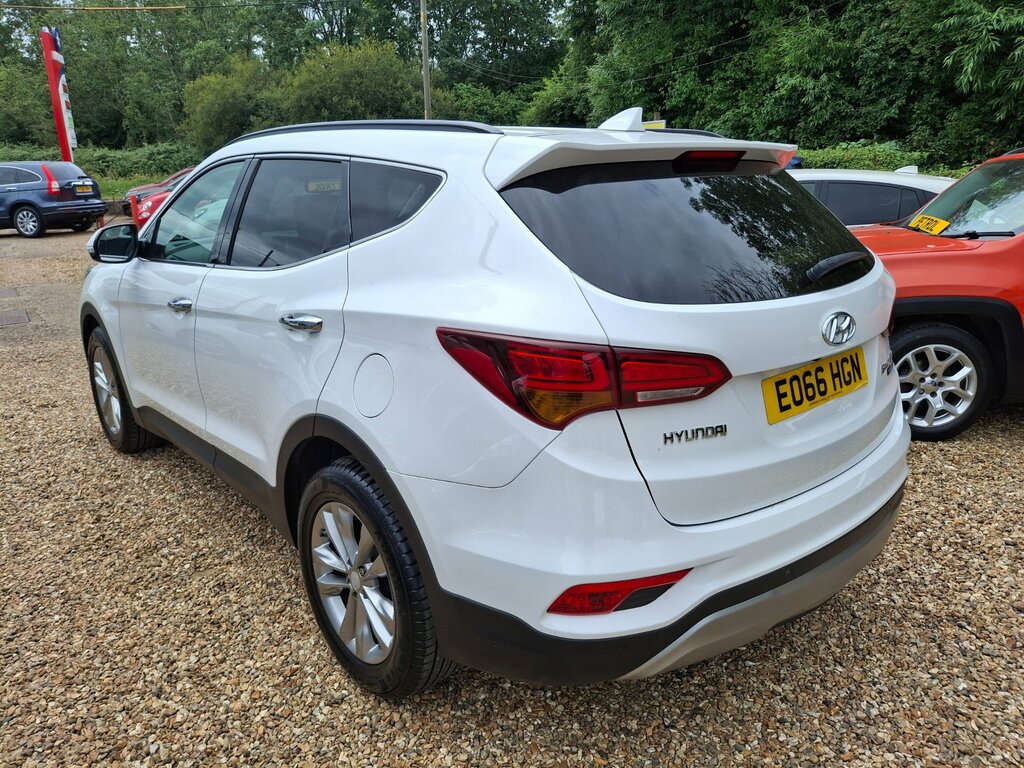 Hyundai Santa Fe 2.2 Crdi Blue Drive Premium Suv 4W White #4