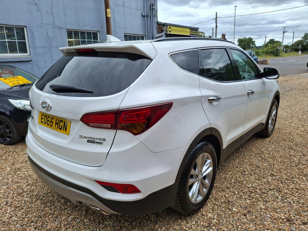 Hyundai Santa Fe 2.2 Crdi Blue Drive Premium Suv 4W White #3