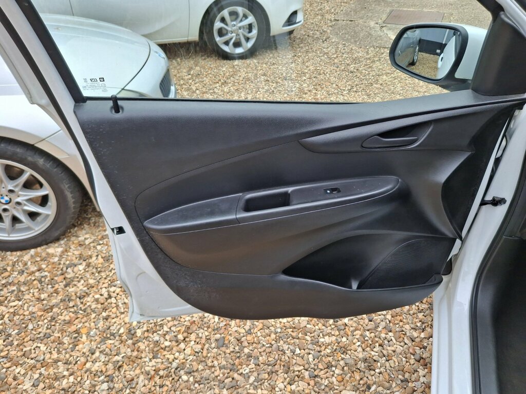 Vauxhall Viva 1.0I Se Hatchback Euro 6 Ac Silver #17