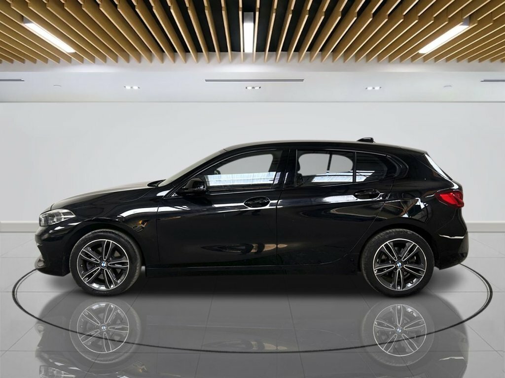 BMW 1 Series 1.5L Sport LV23ZFL Black #5